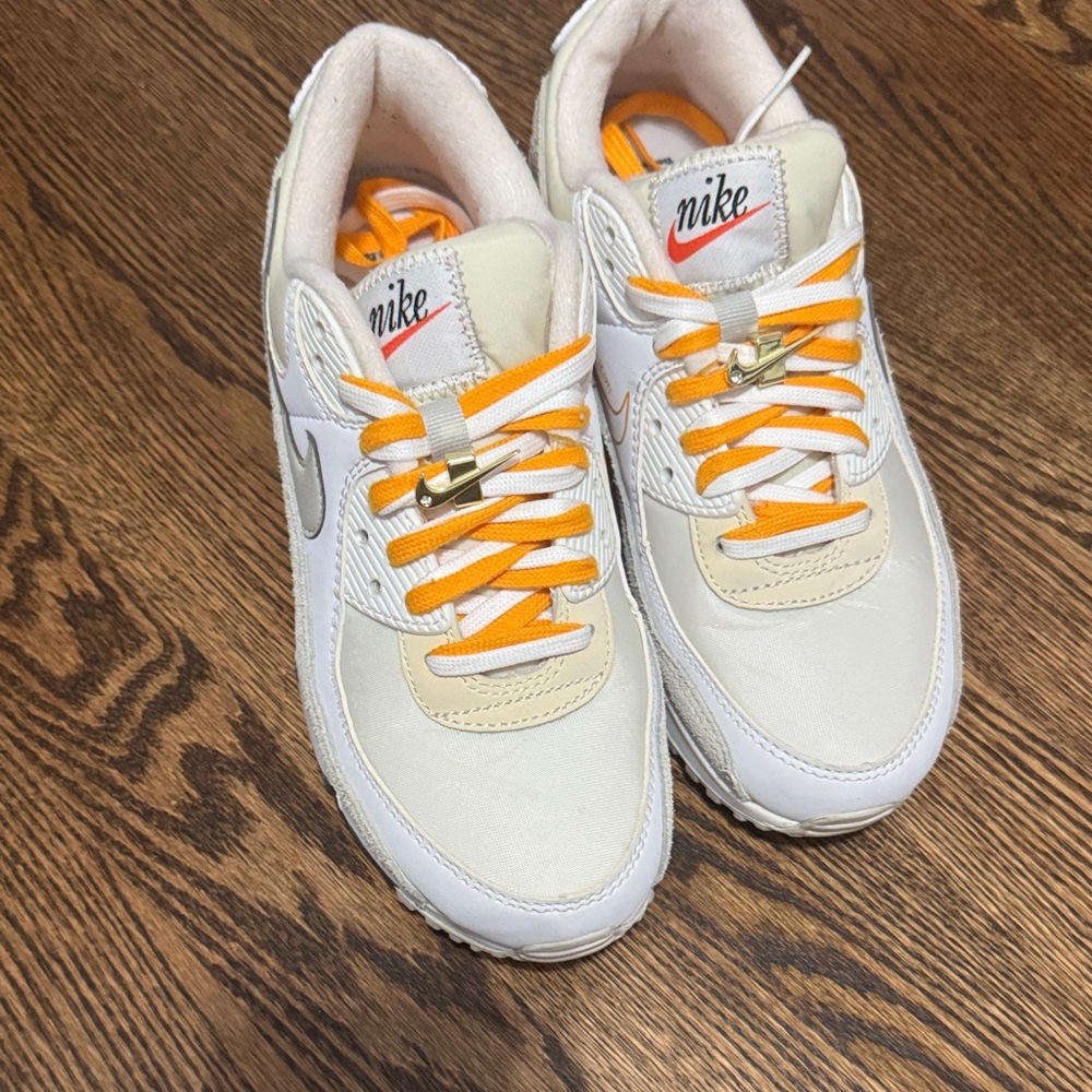 Nike Air Max - White and Orange